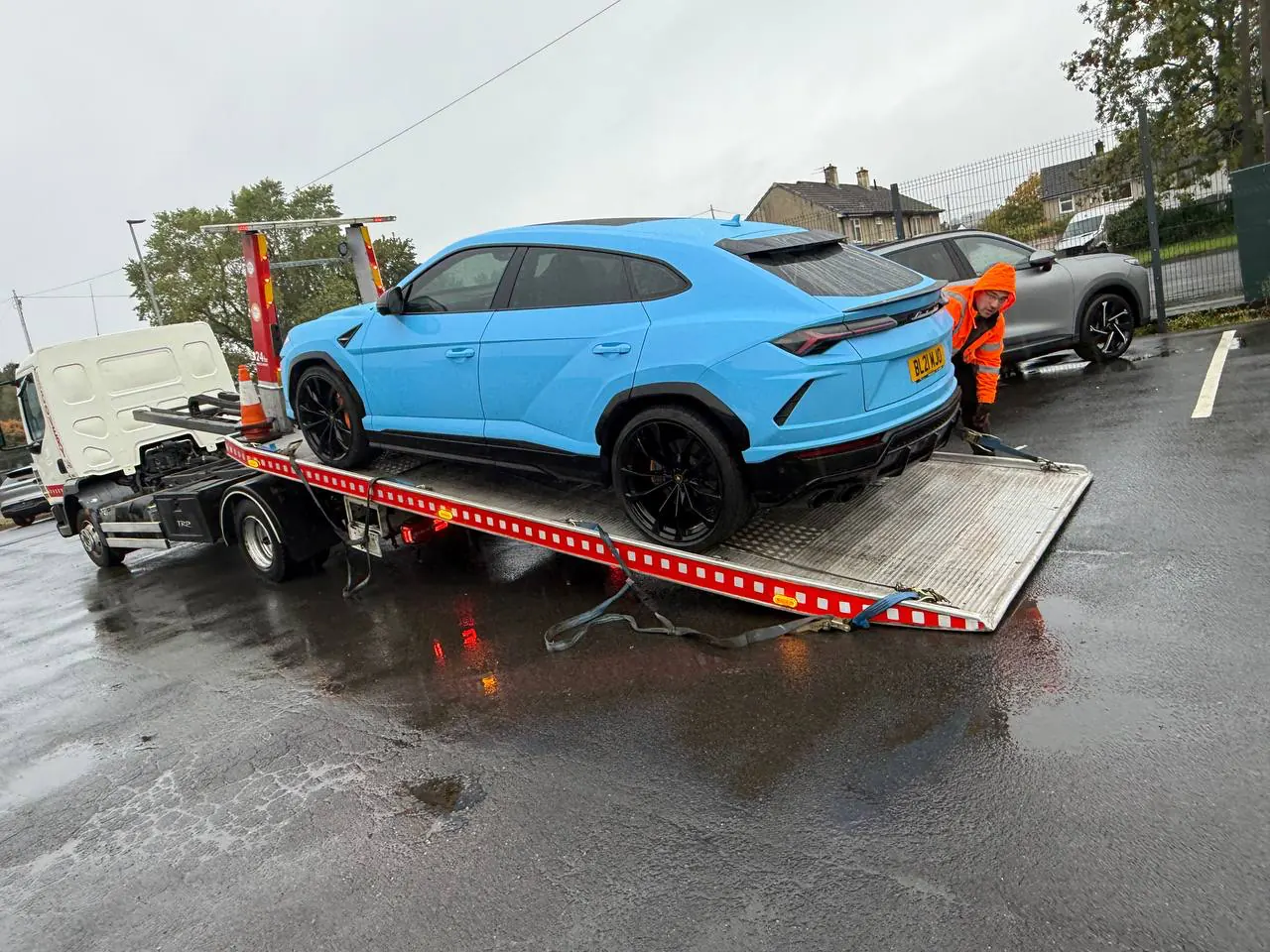 Lamborghini Urus on the Lifesaver vehicle transport truck
